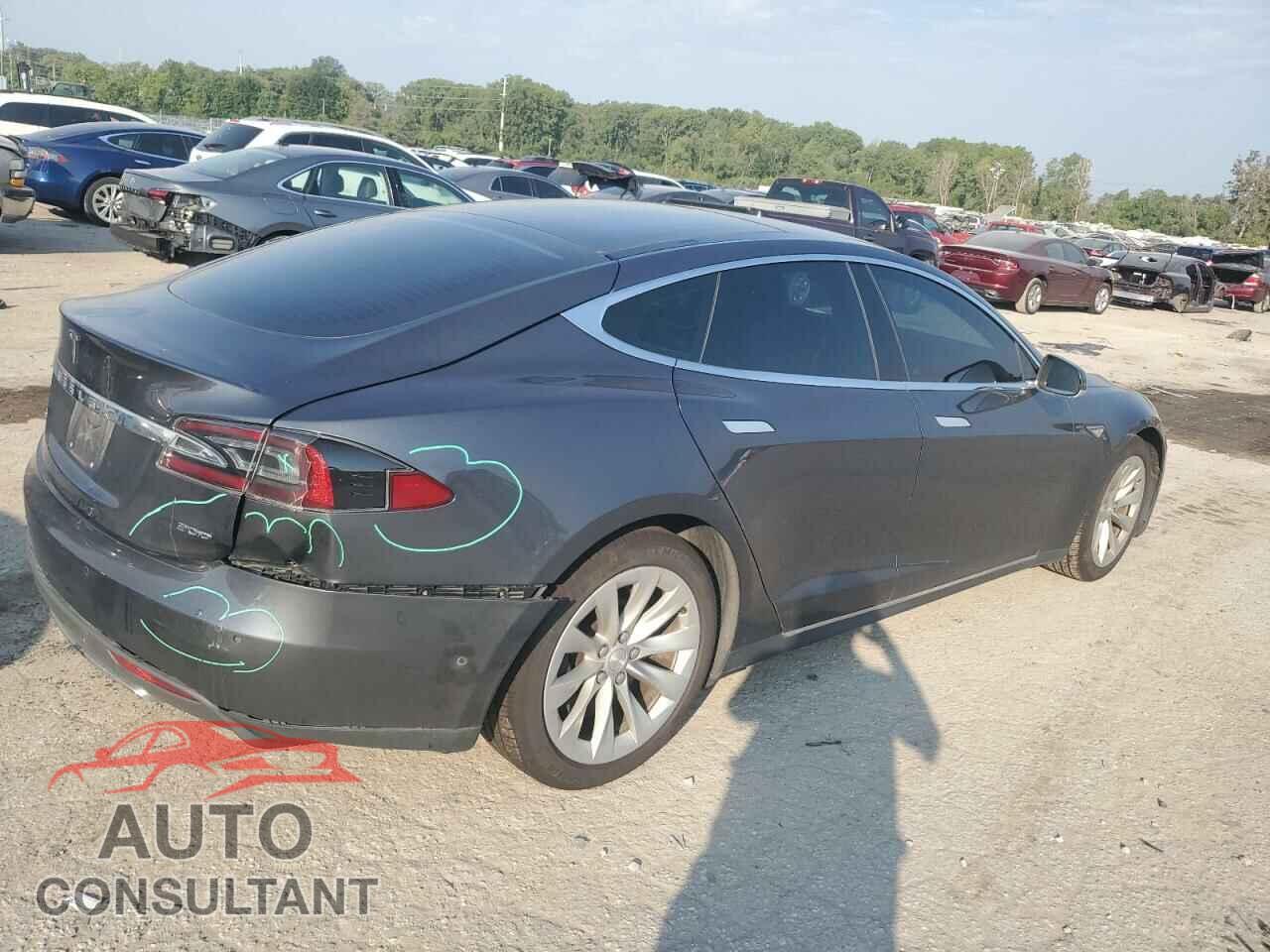 TESLA MODEL S 2016 - 5YJSA1E28GF132702