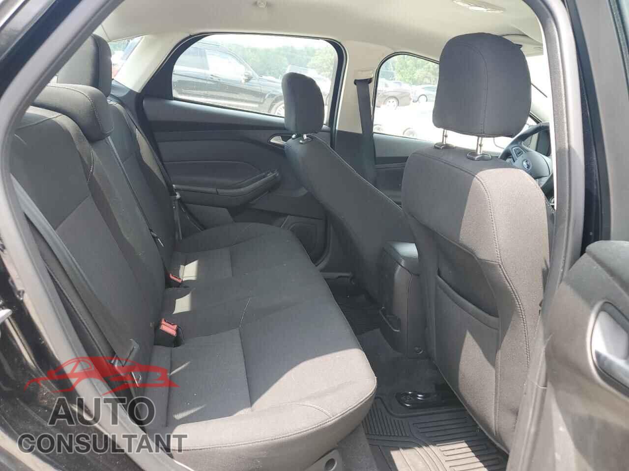 FORD FOCUS 2016 - 1FADP3F2XGL248567