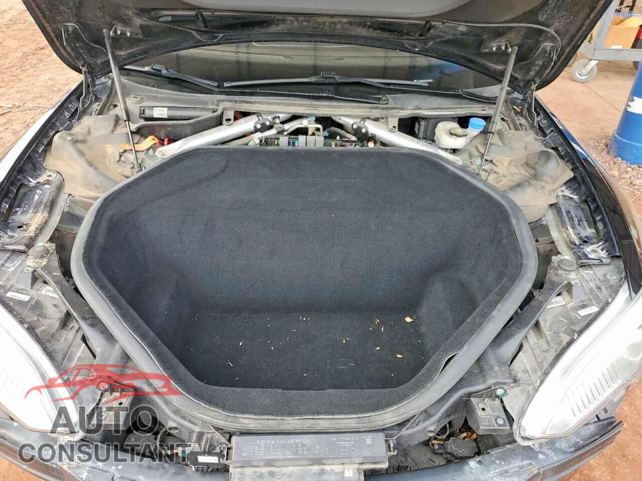 TESLA MODEL S 2015 - 5YJSA1E21FF102519