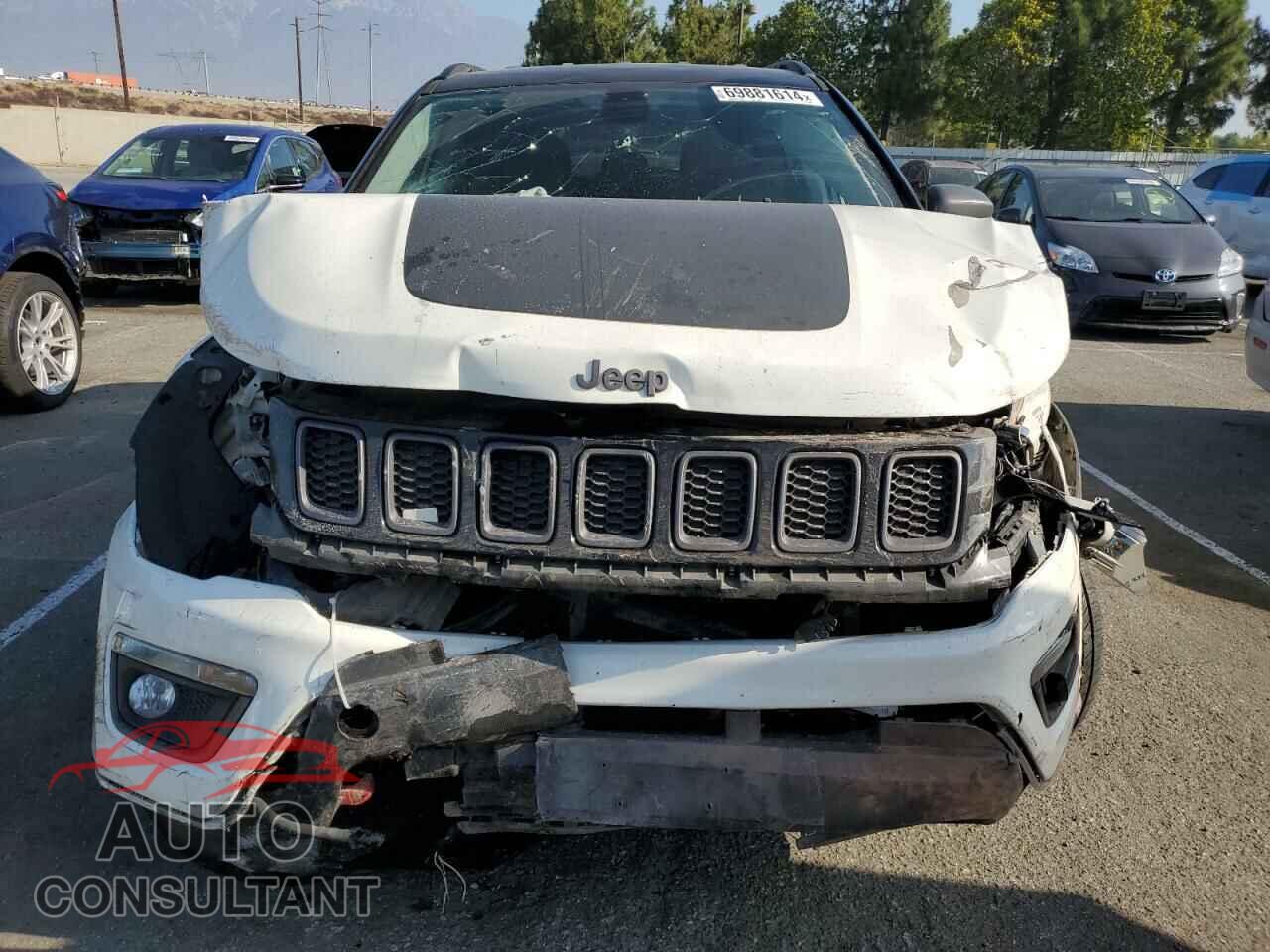 JEEP COMPASS 2019 - 3C4NJDDB4KT748066