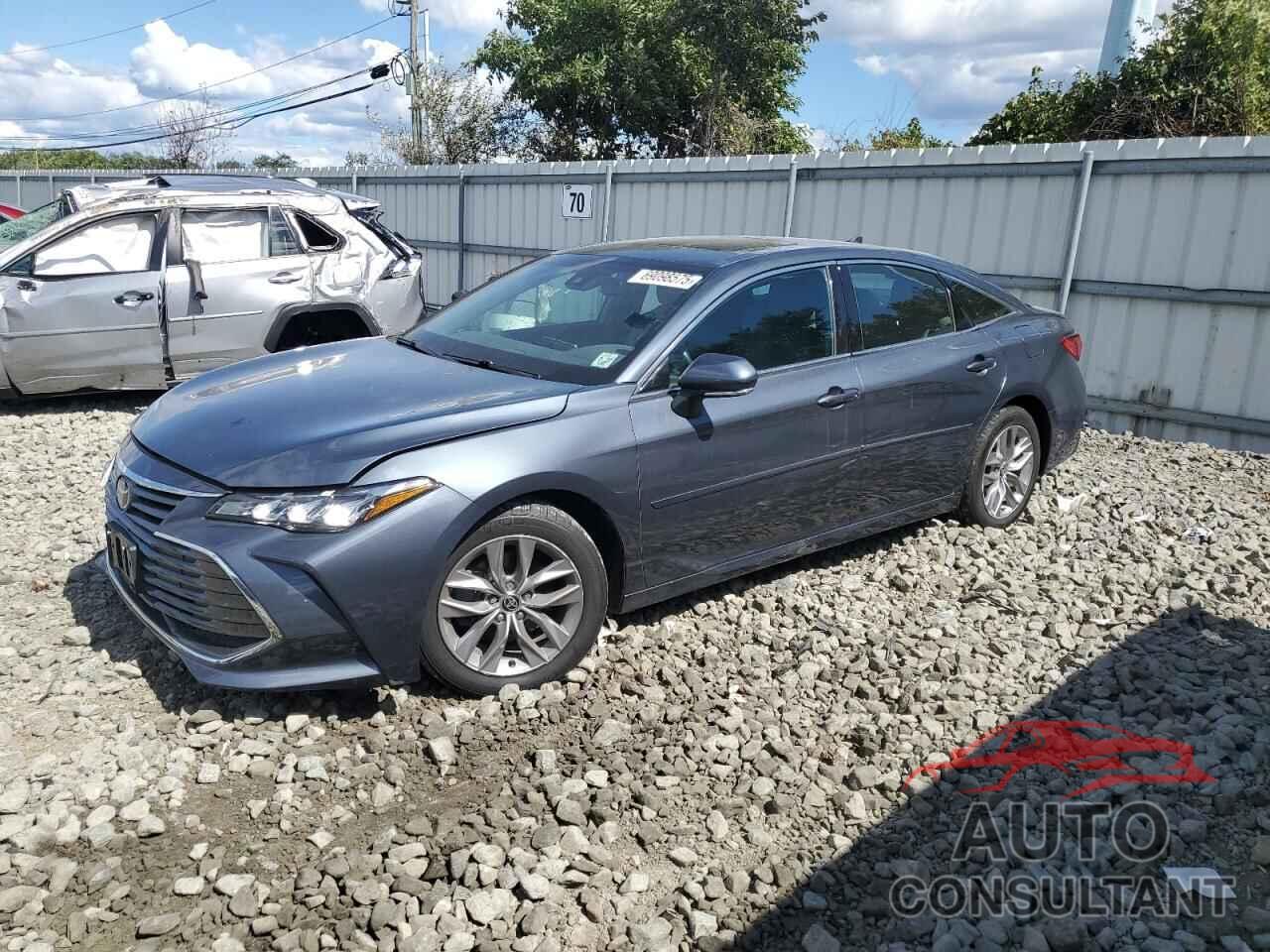 TOYOTA AVALON 2022 - 4T1AZ1FB2NU085153