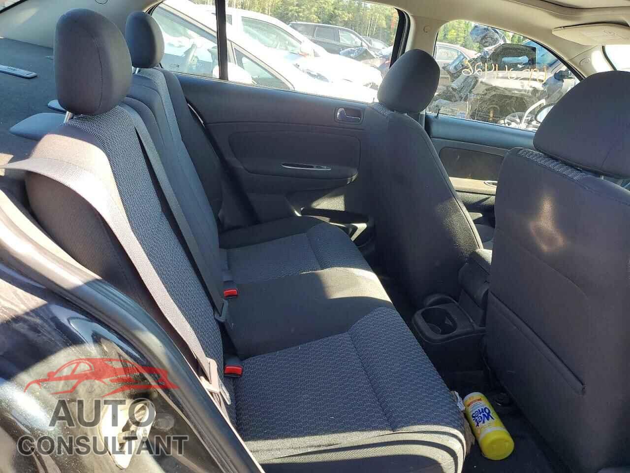 CHEVROLET COBALT 2010 - 1G1AF5F53A7140077