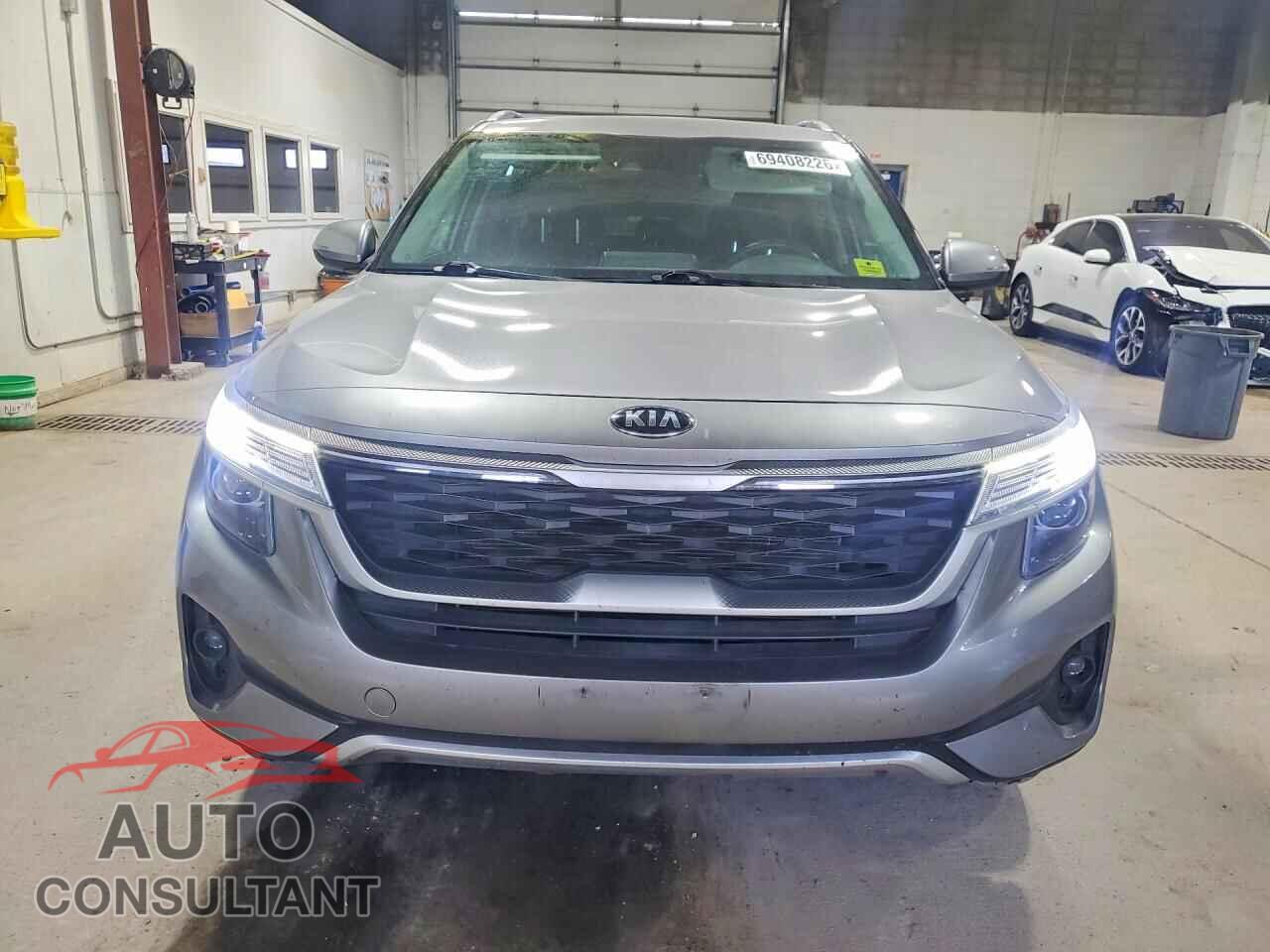 KIA SELTOS 2021 - KNDEUCAA3M7115451