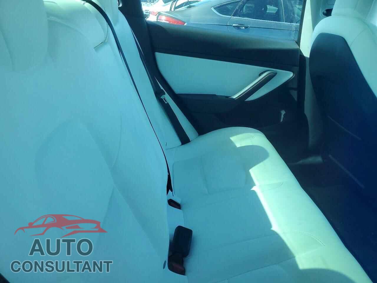 TESLA MODEL 3 2020 - 5YJ3E1EA4LF806810