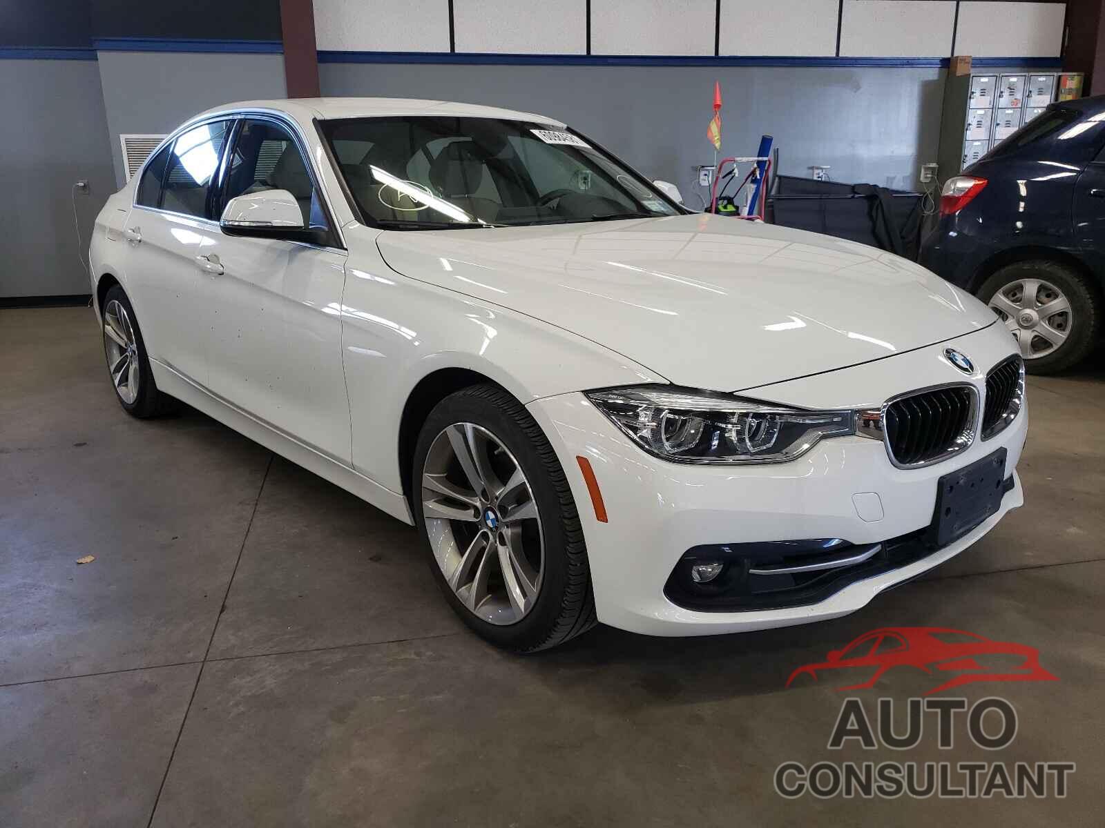 BMW 3 SERIES 2018 - WBA8D9G57JNU72629