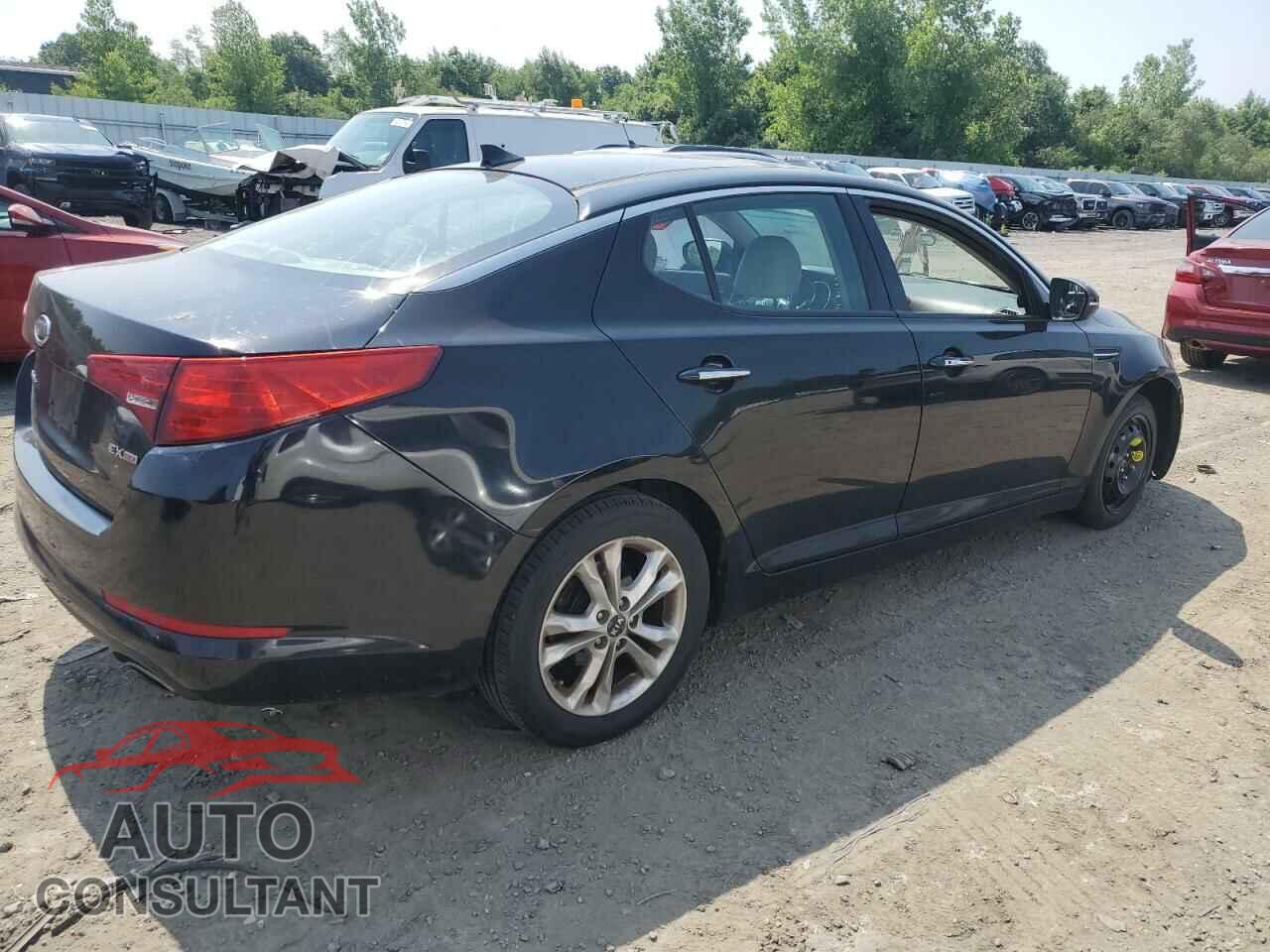 KIA OPTIMA 2011 - KNAGN4A72B5165926