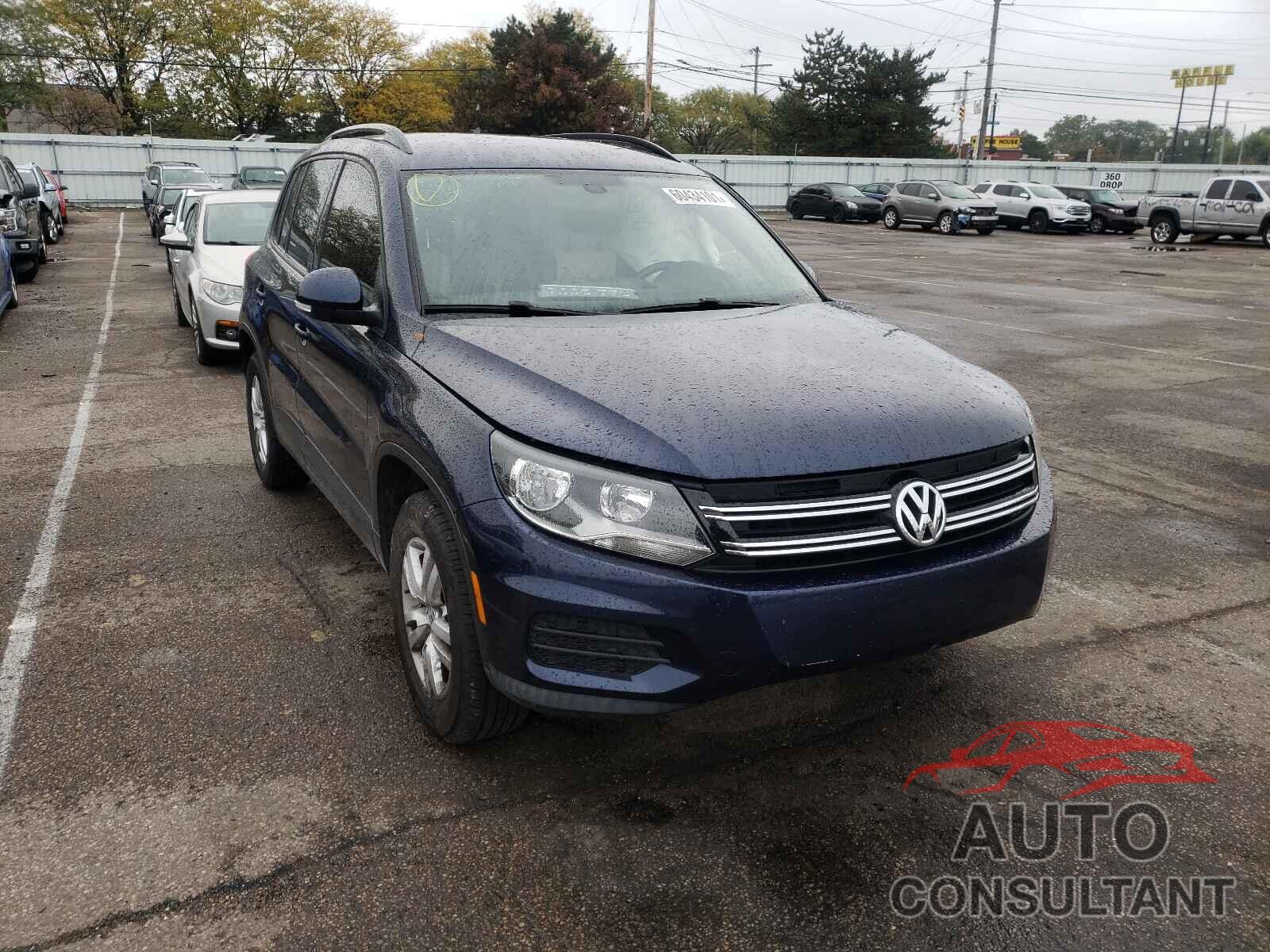 VOLKSWAGEN TIGUAN 2016 - WVGAV7AX5GW587986