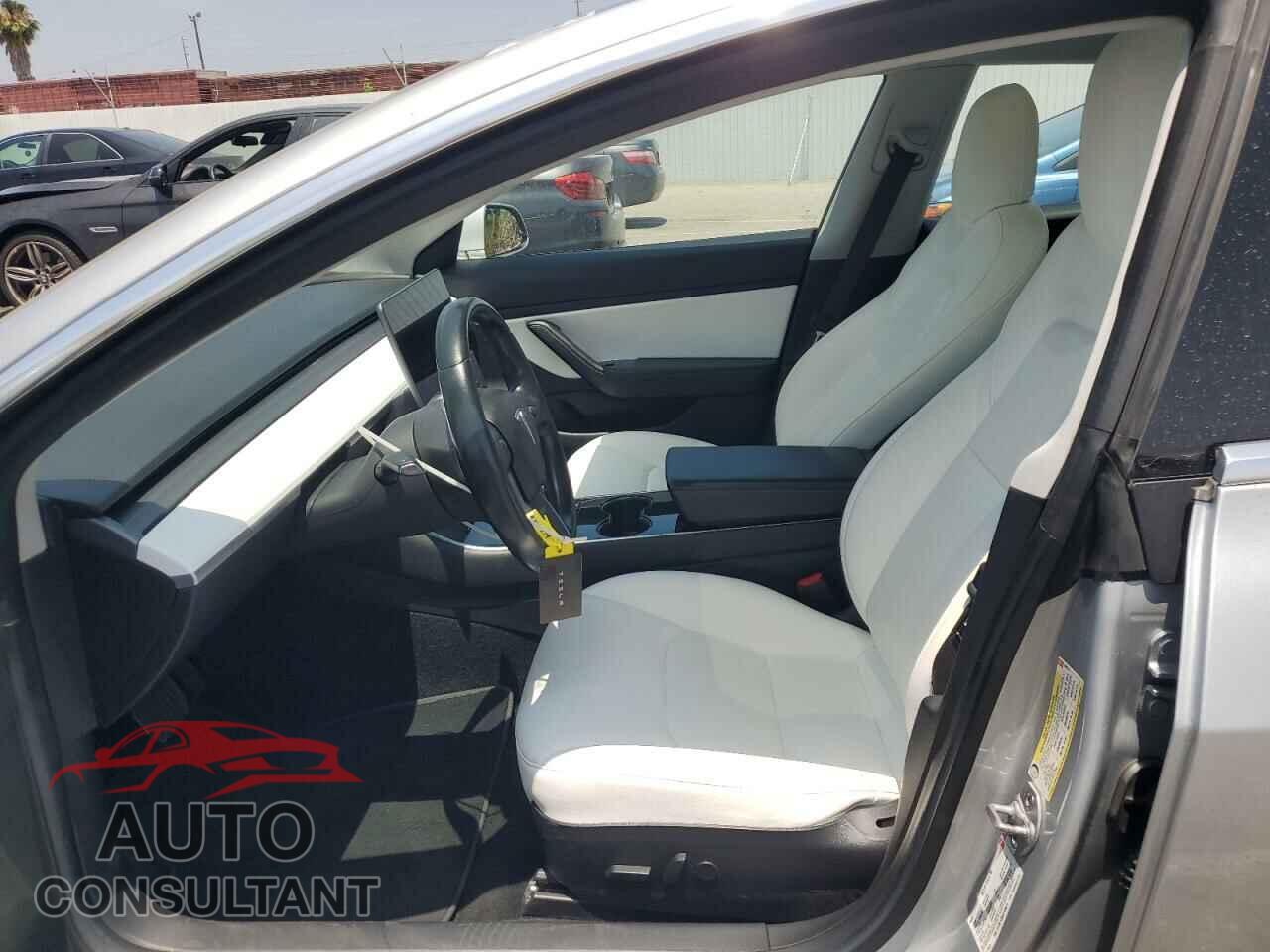 TESLA MODEL 3 2018 - 5YJ3E1EB8JF100574