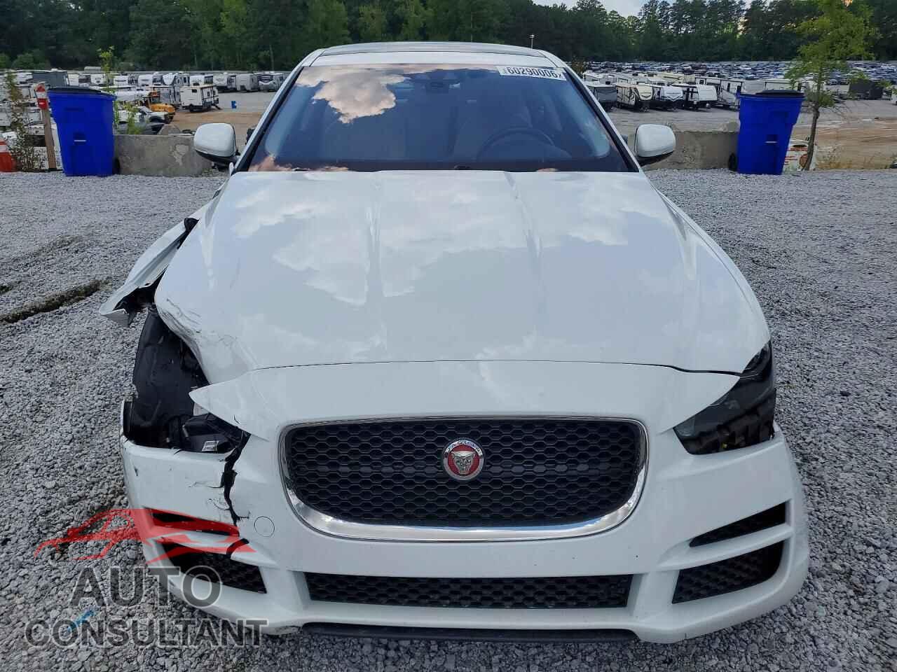 JAGUAR XE 2018 - SAJAR4FX2JCP34422