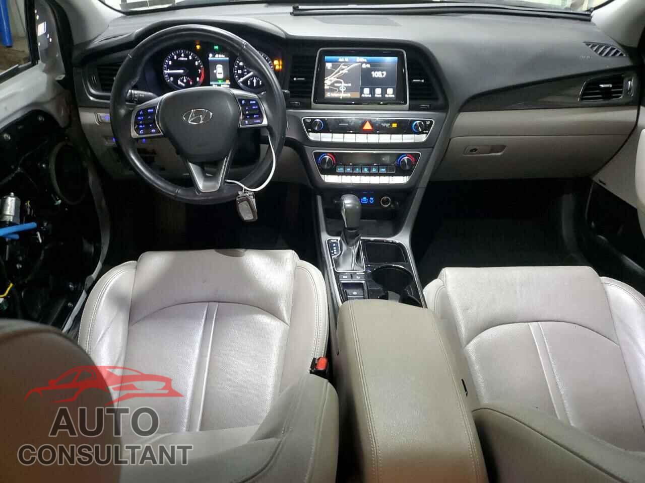 HYUNDAI SONATA 2018 - 5NPE34AF2JH668748