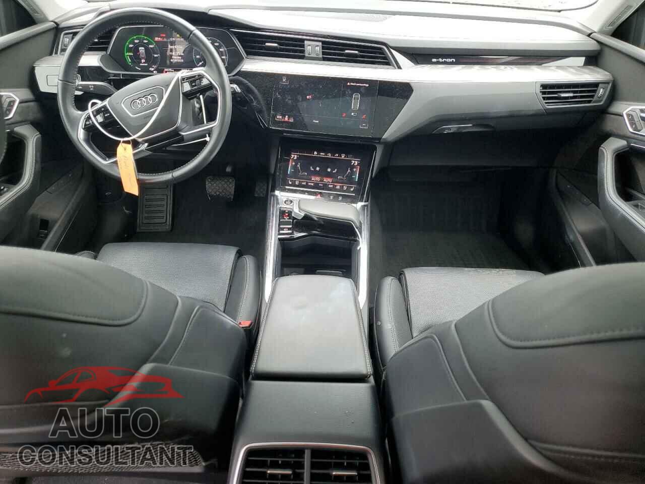 AUDI E-TRON 2021 - WA1VAAGE2MB004310