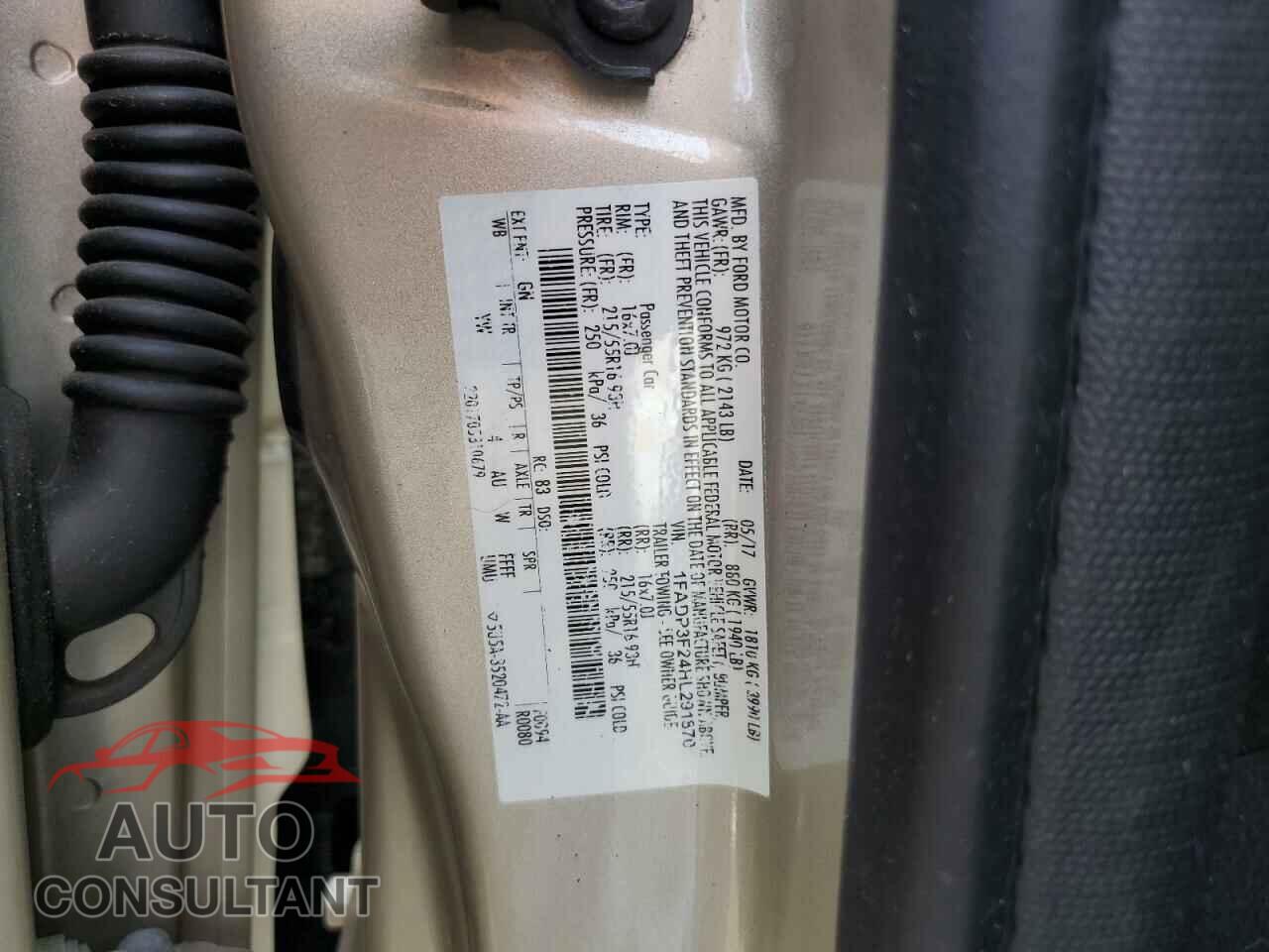FORD FOCUS 2017 - 1FADP3F24HL291870