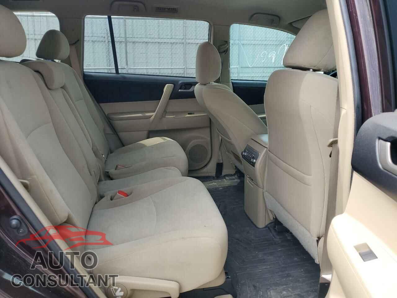 TOYOTA HIGHLANDER 2013 - 5TDZK3EH8DS099350