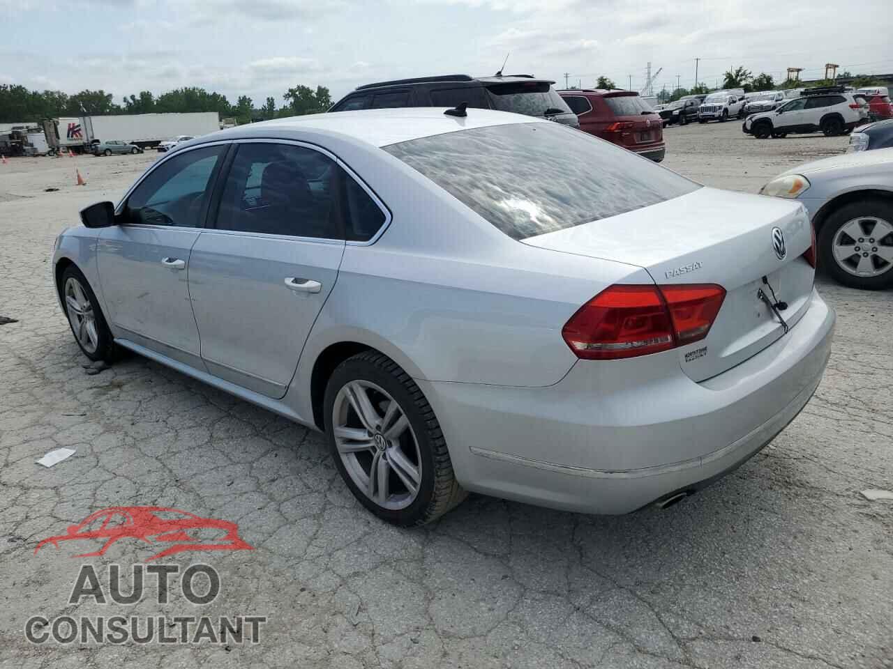 VOLKSWAGEN PASSAT 2014 - 1VWCN7A3XEC004964