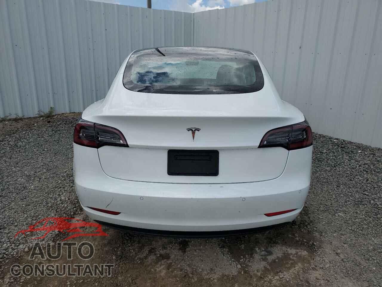 TESLA MODEL 3 2022 - 5YJ3E1EA9NF371625