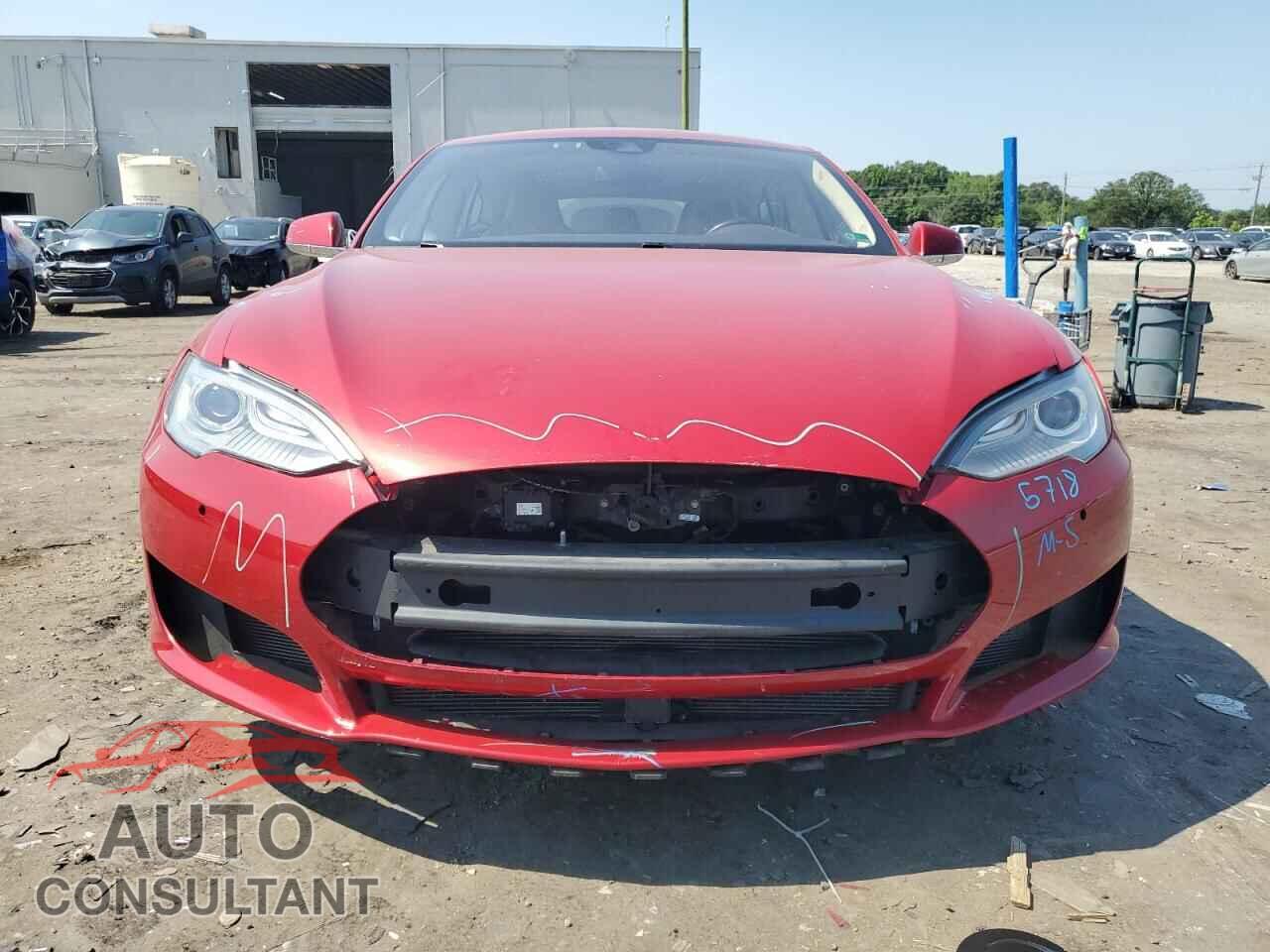 TESLA MODEL S 2015 - 5YJSA1E20FF114998
