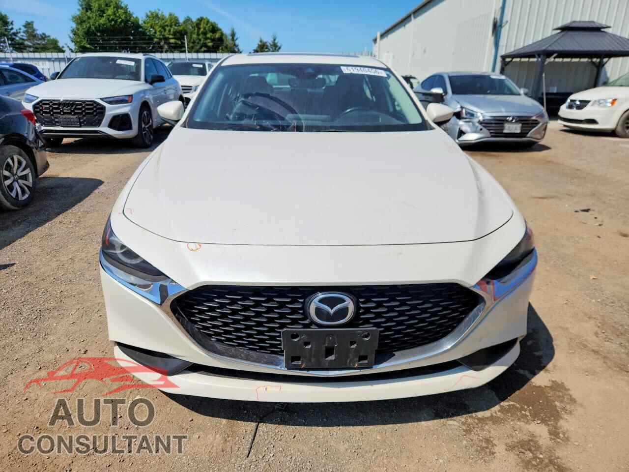 MAZDA 3 2019 - JM1BPBDM9K1147475