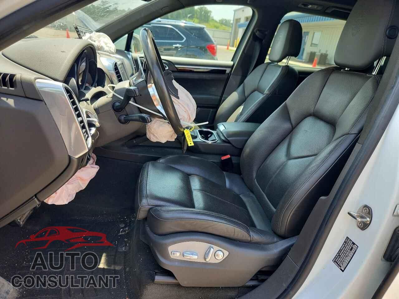PORSCHE CAYENNE 2017 - WP1AE2A2XHLA76075