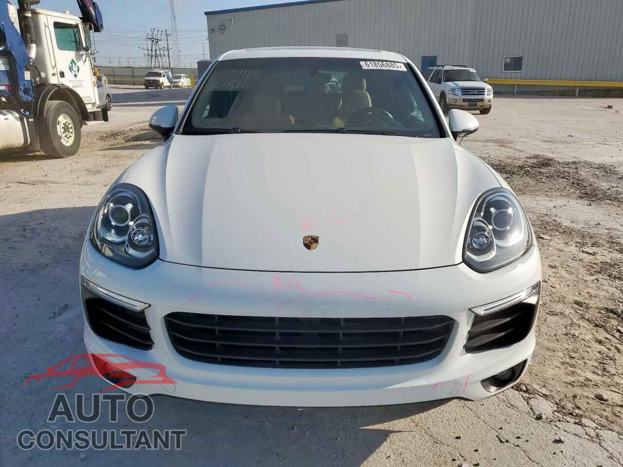 PORSCHE CAYENNE 2017 - WP1AA2A28HKA87576