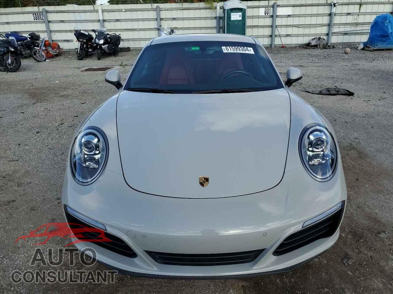 PORSCHE 911 2018 - WP0AA2A96JS106565