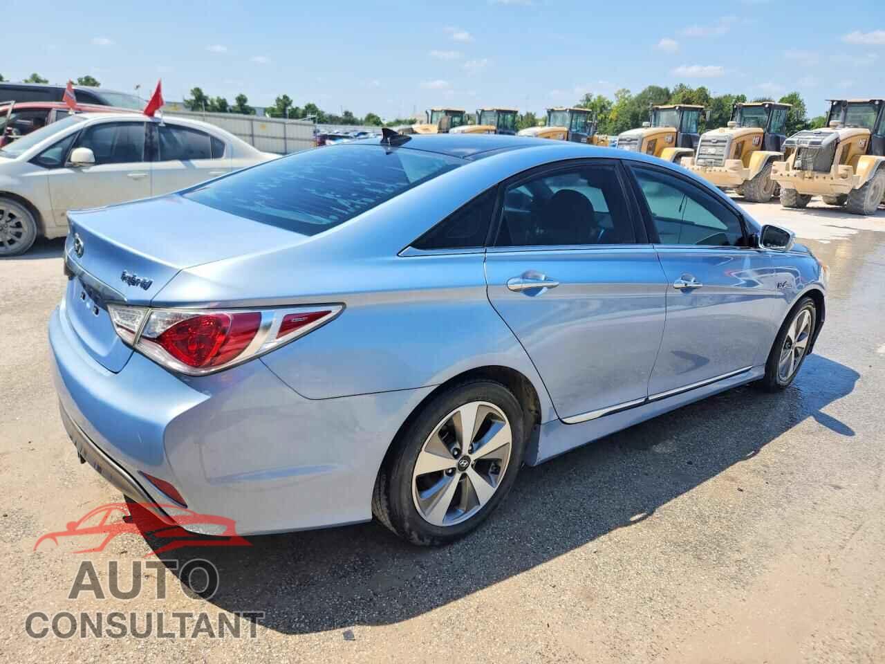 HYUNDAI SONATA 2012 - KMHEC4A40CA045732