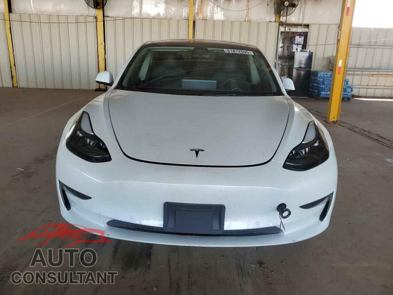 TESLA MODEL 3 2022 - 5YJ3E1EA8NF373754