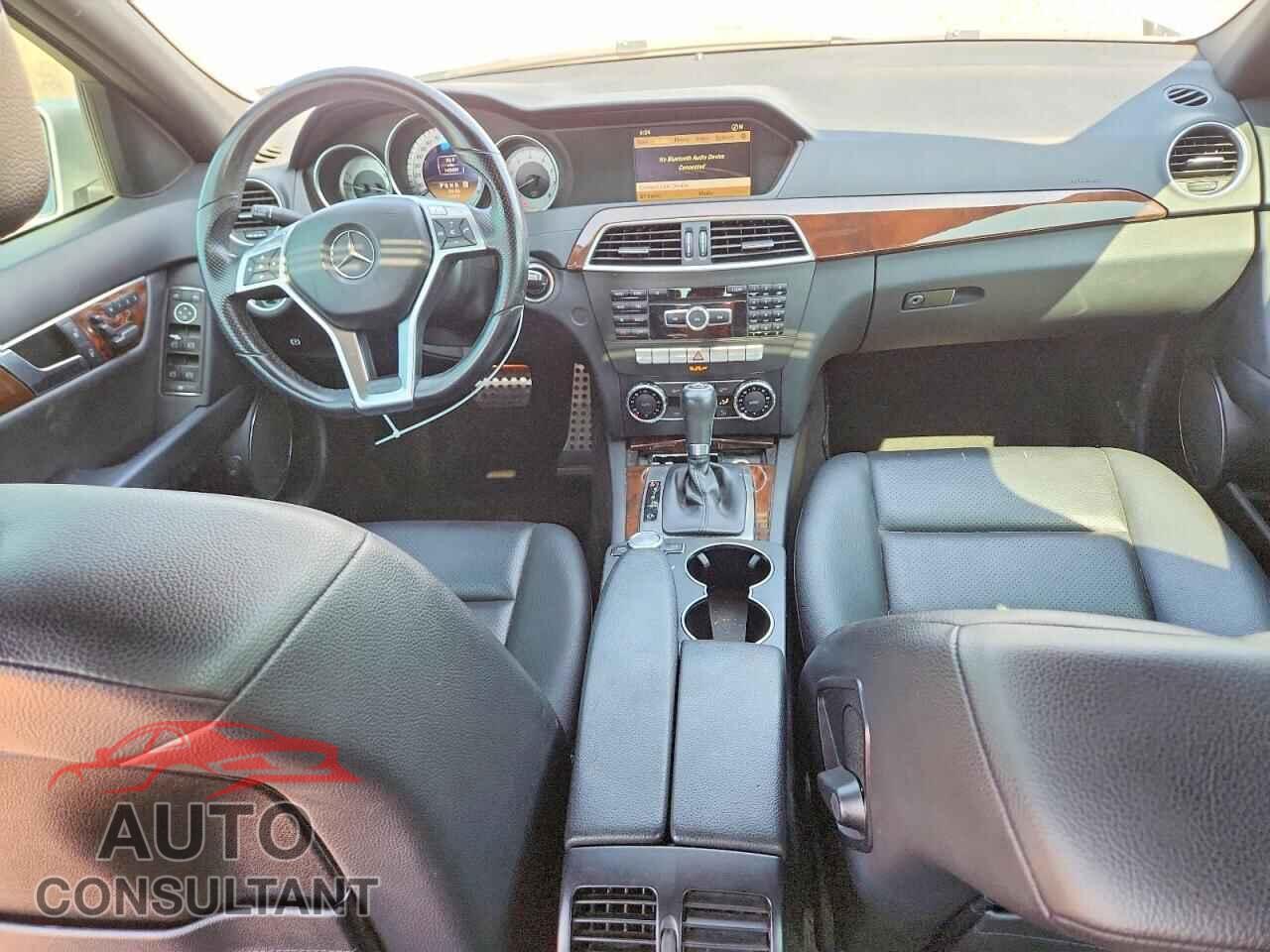 MERCEDES-BENZ C-CLASS 2012 - WDDGF8BB4CR193575