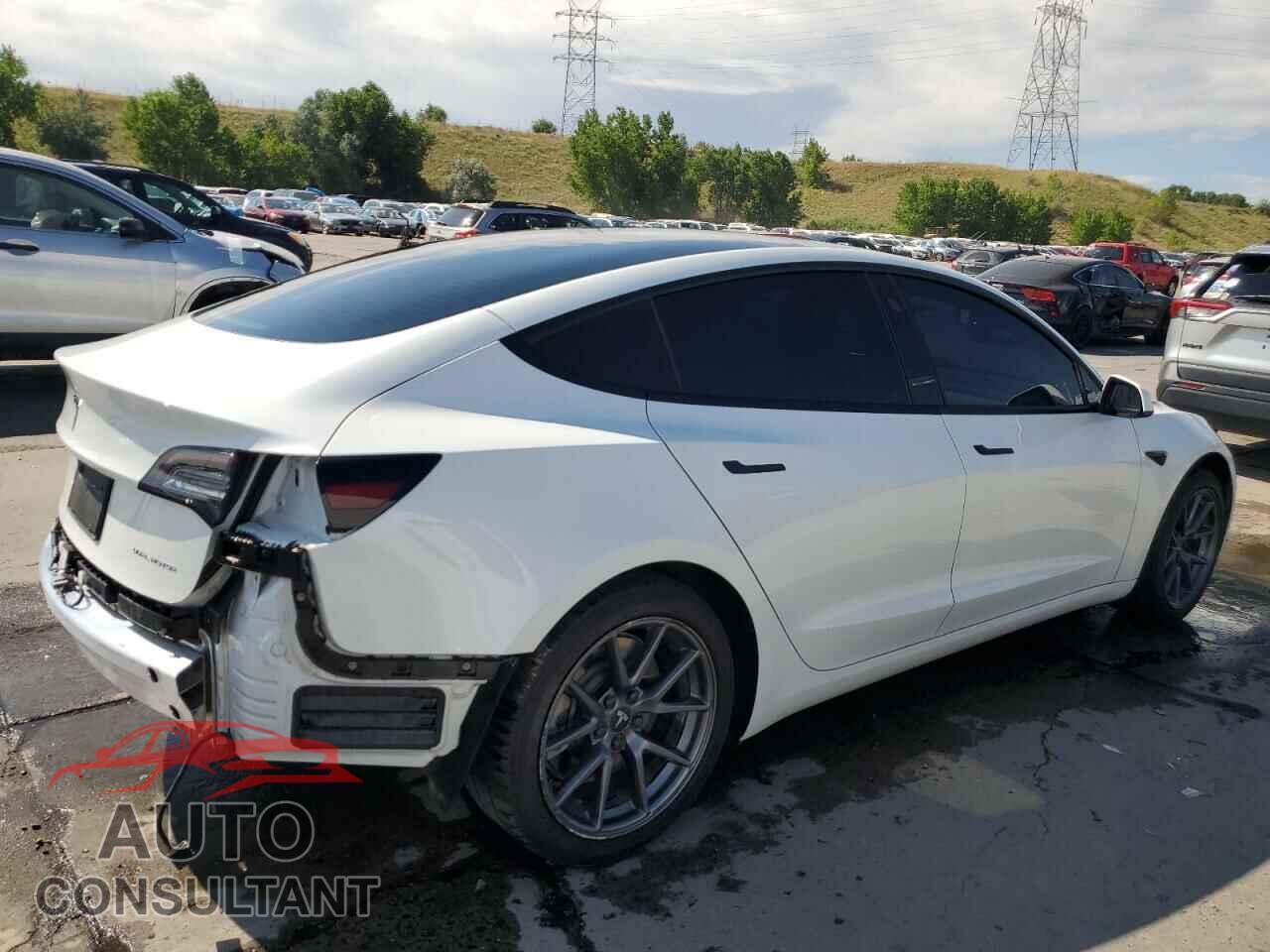 TESLA MODEL 3 2022 - 5YJ3E1EB8NF152423