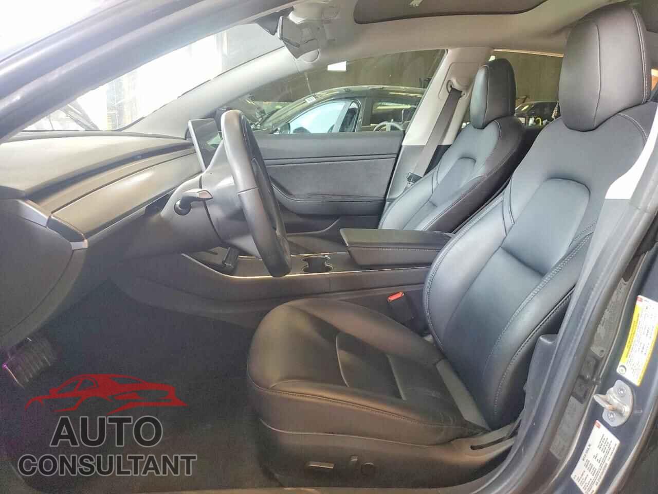 TESLA MODEL 3 2018 - 5YJ3E1EB9JF076978