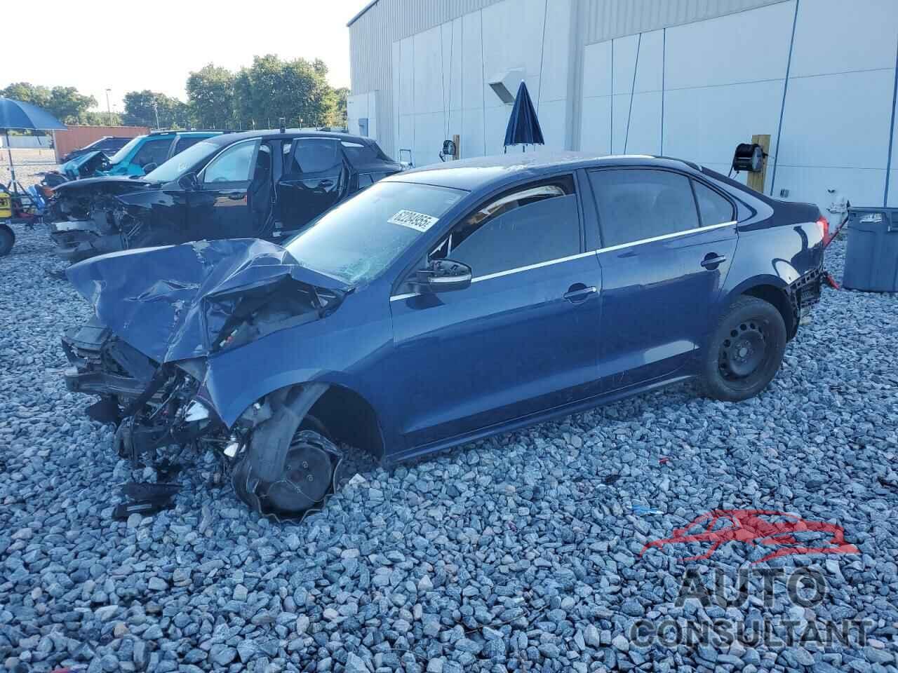 VOLKSWAGEN JETTA 2013 - 3VWDP7AJ8DM433756