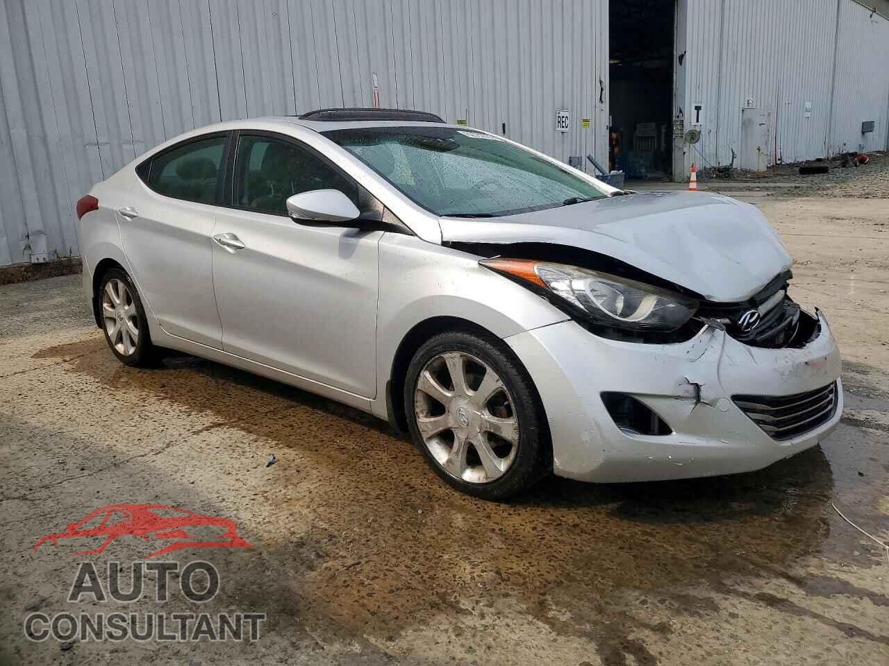HYUNDAI ELANTRA 2013 - KMHDH4AE8DU499247