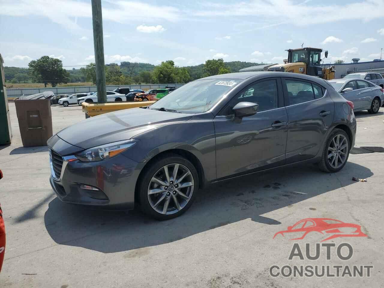 MAZDA 3 2018 - 3MZBN1L36JM265488