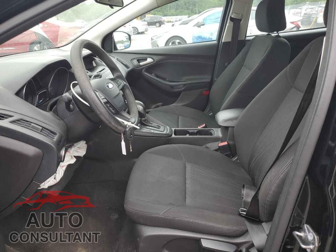 FORD FOCUS 2017 - 1FADP3K28HL345063