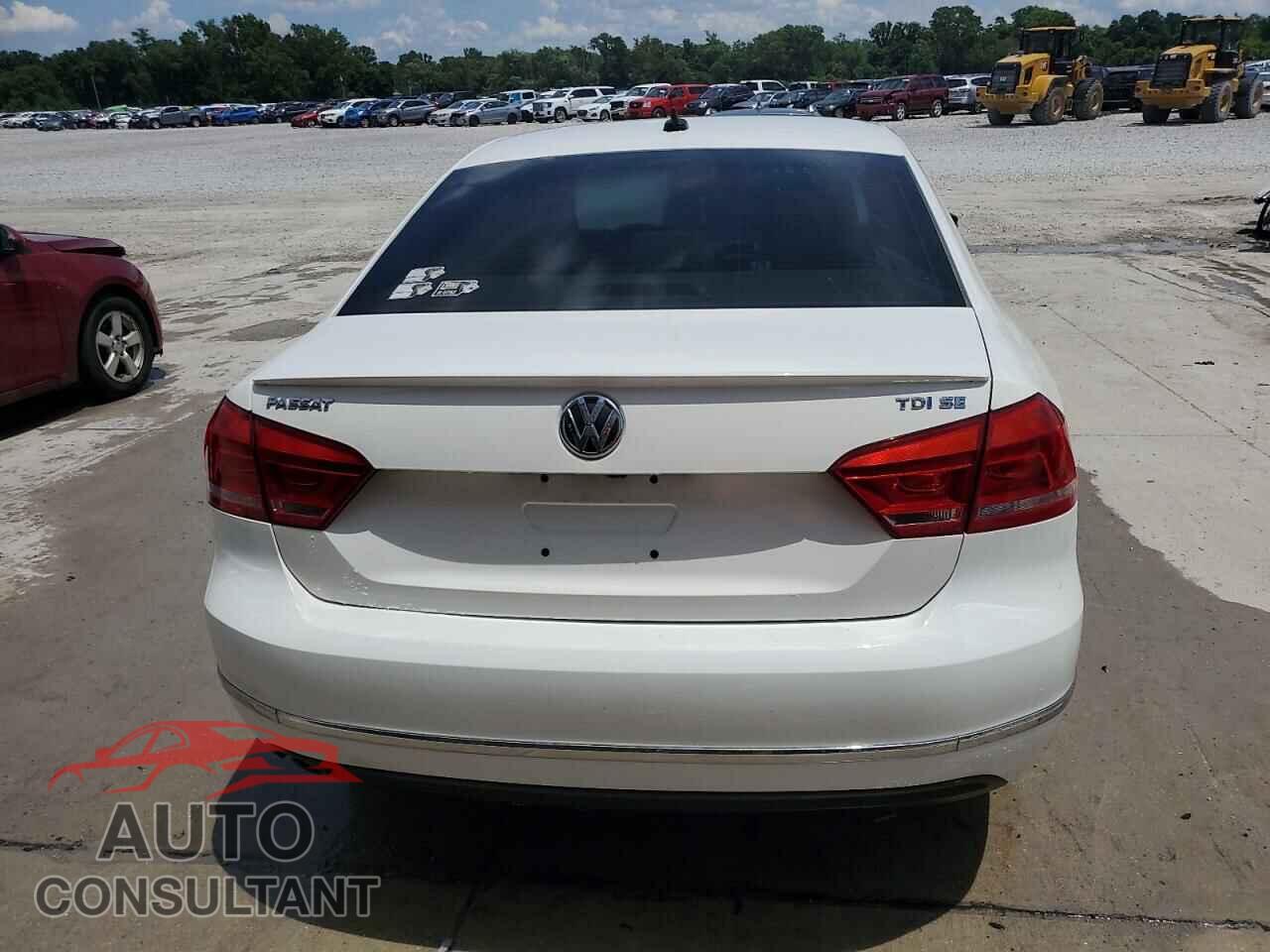 VOLKSWAGEN PASSAT 2014 - 1VWBN7A37EC089340