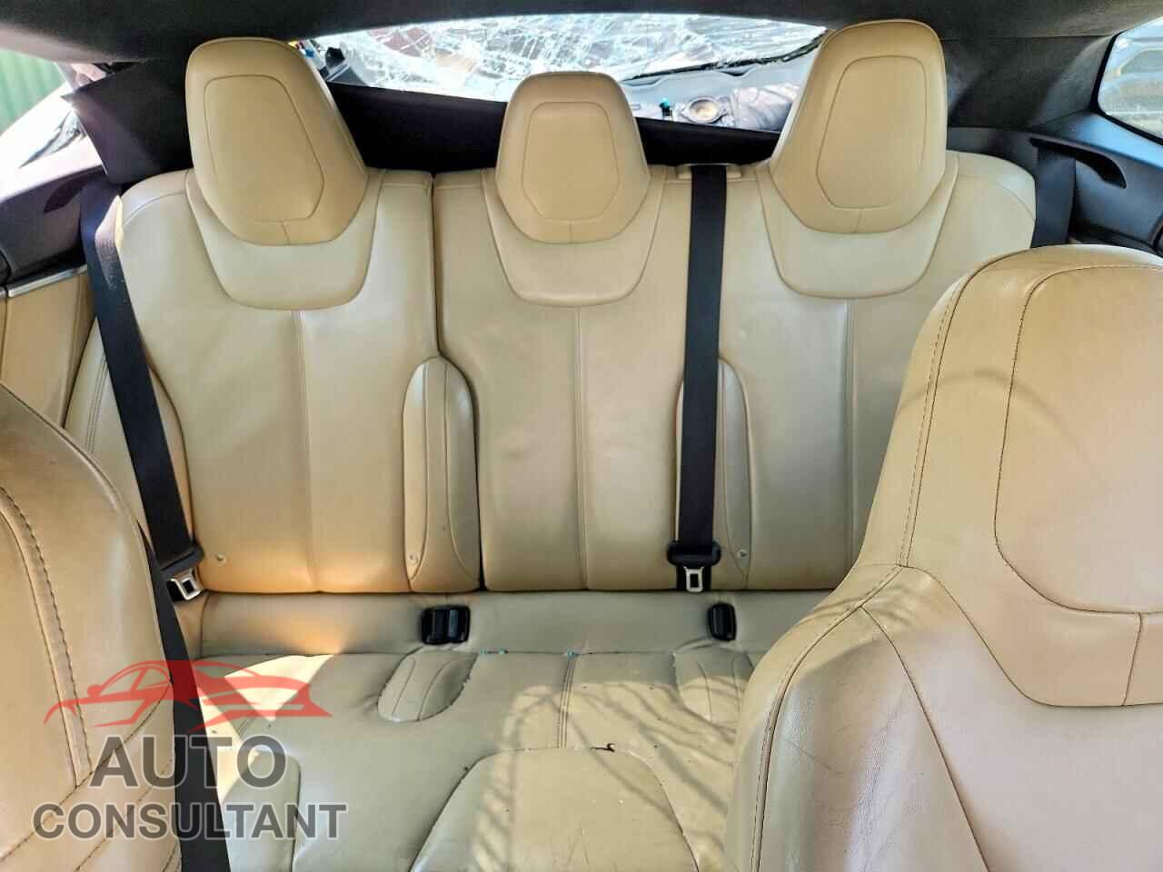 TESLA MODEL S 2015 - 5YJSA1E29FF109105