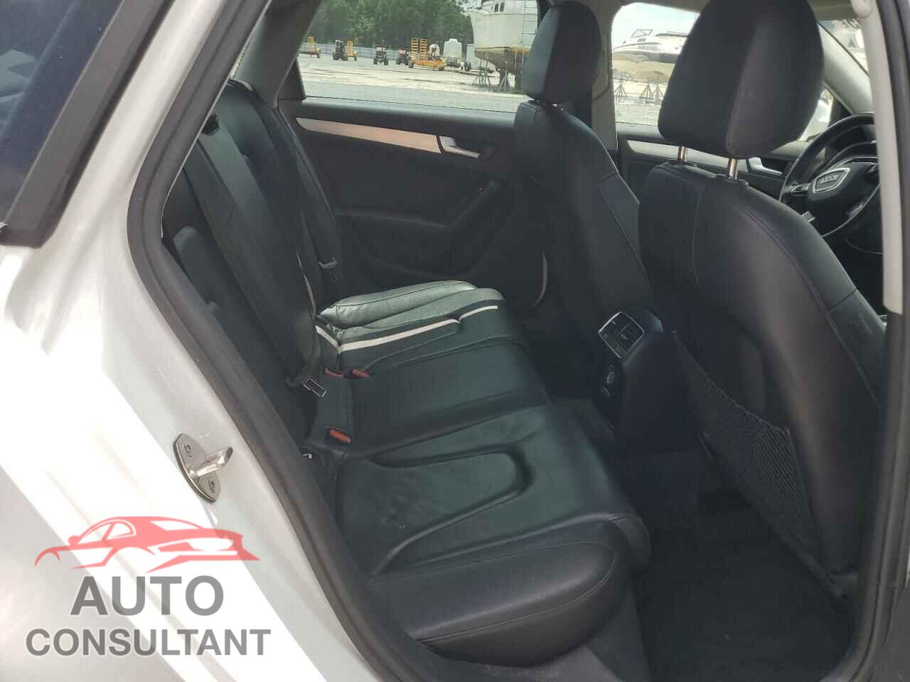 AUDI A4 2013 - WAUFFAFL1DN005178