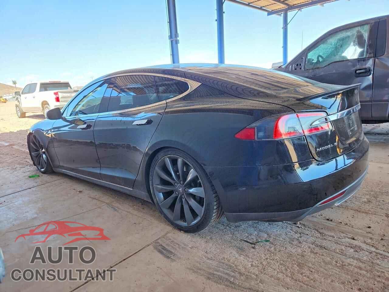 TESLA MODEL S 2013 - 5YJSA1DP0DFP15418
