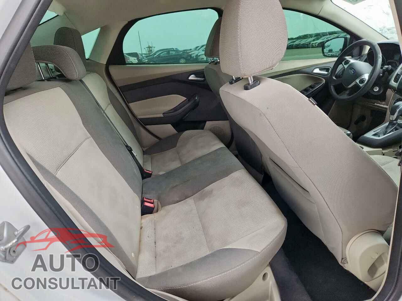 FORD FOCUS 2014 - 1FADP3F29EL351413