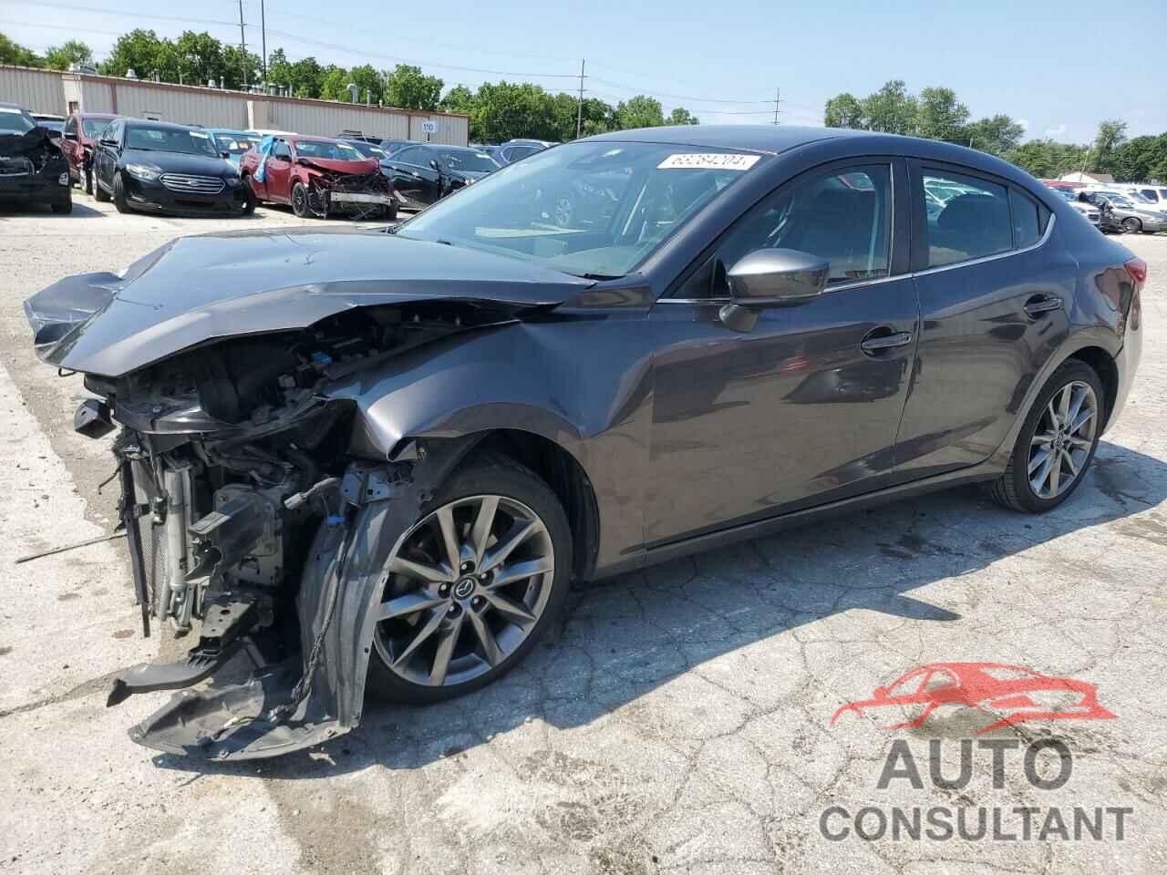 MAZDA 3 2018 - 3MZBN1V35JM184639