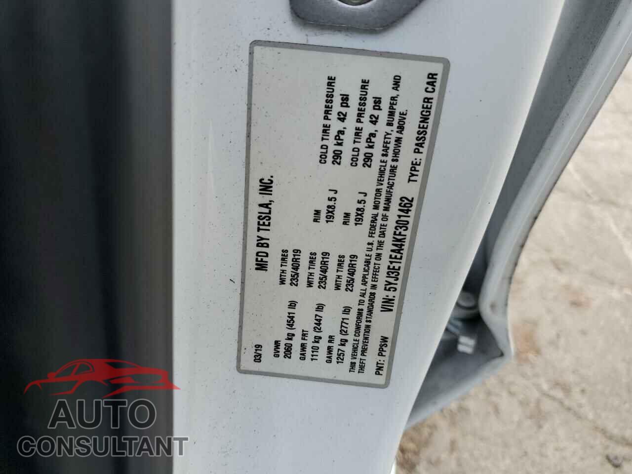TESLA MODEL 3 2019 - 5YJ3E1EA4KF301462