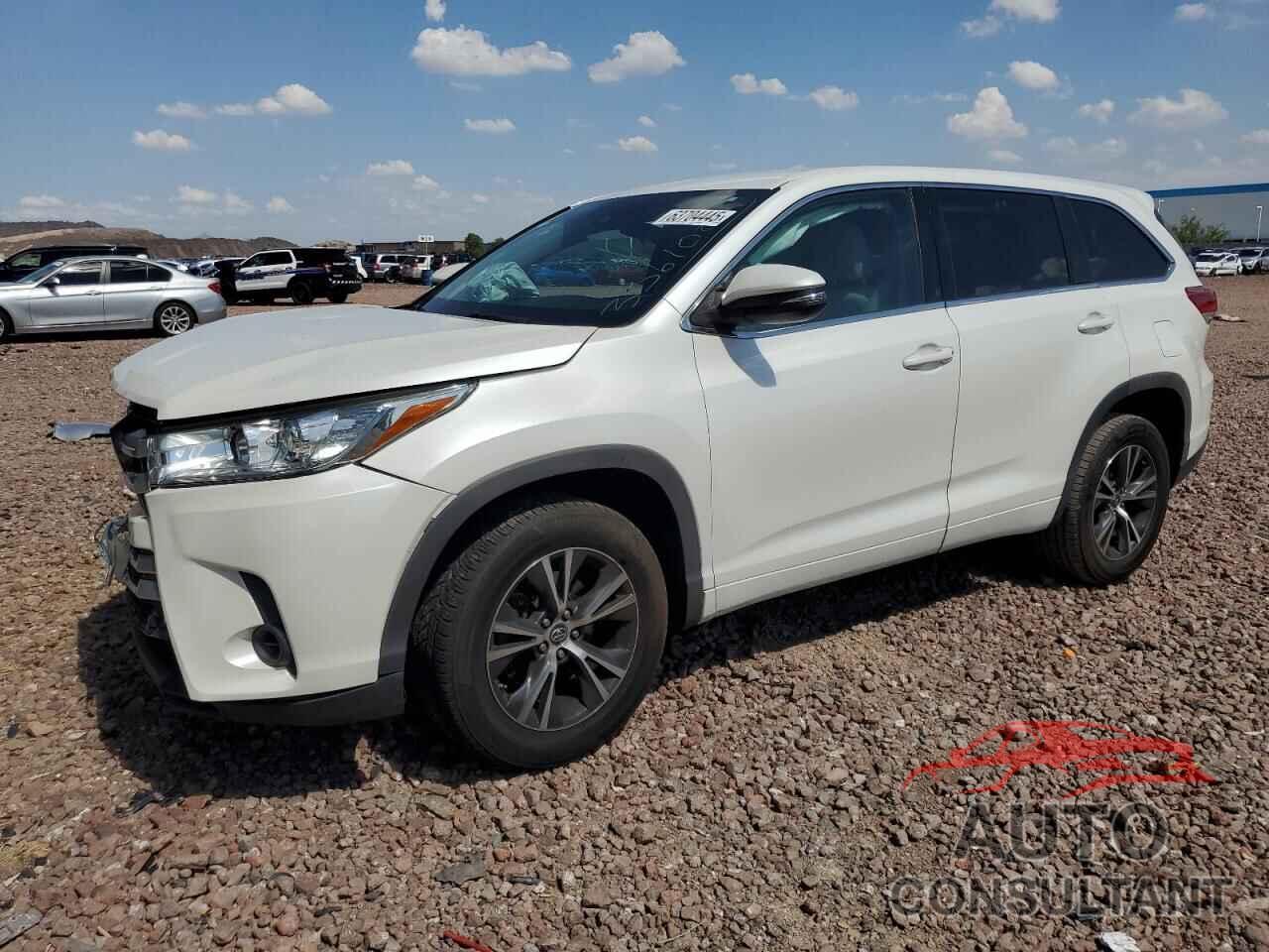 TOYOTA HIGHLANDER 2017 - 5TDZARFH6HS023717