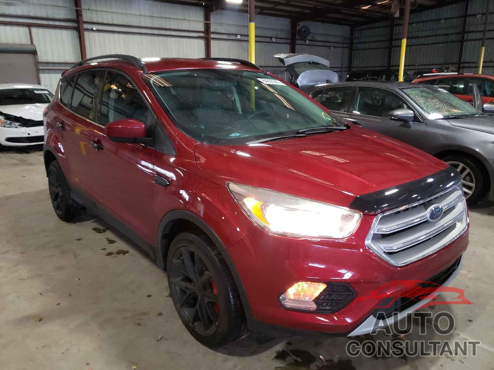 FORD ESCAPE 2018 - 1FMCU0GD7JUB05036