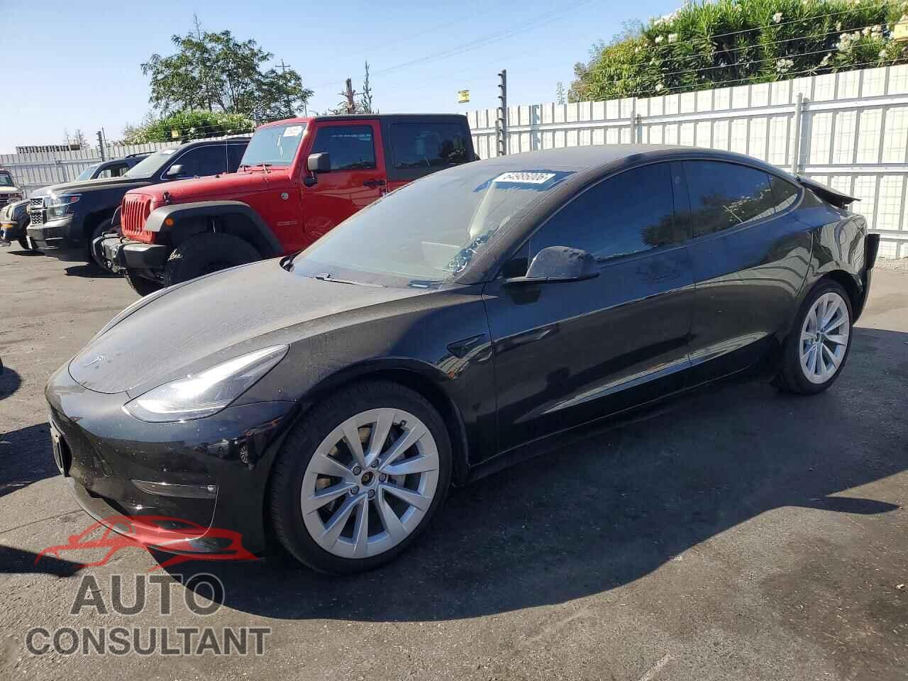 TESLA MODEL 3 2021 - 5YJ3E1EB3MF877331