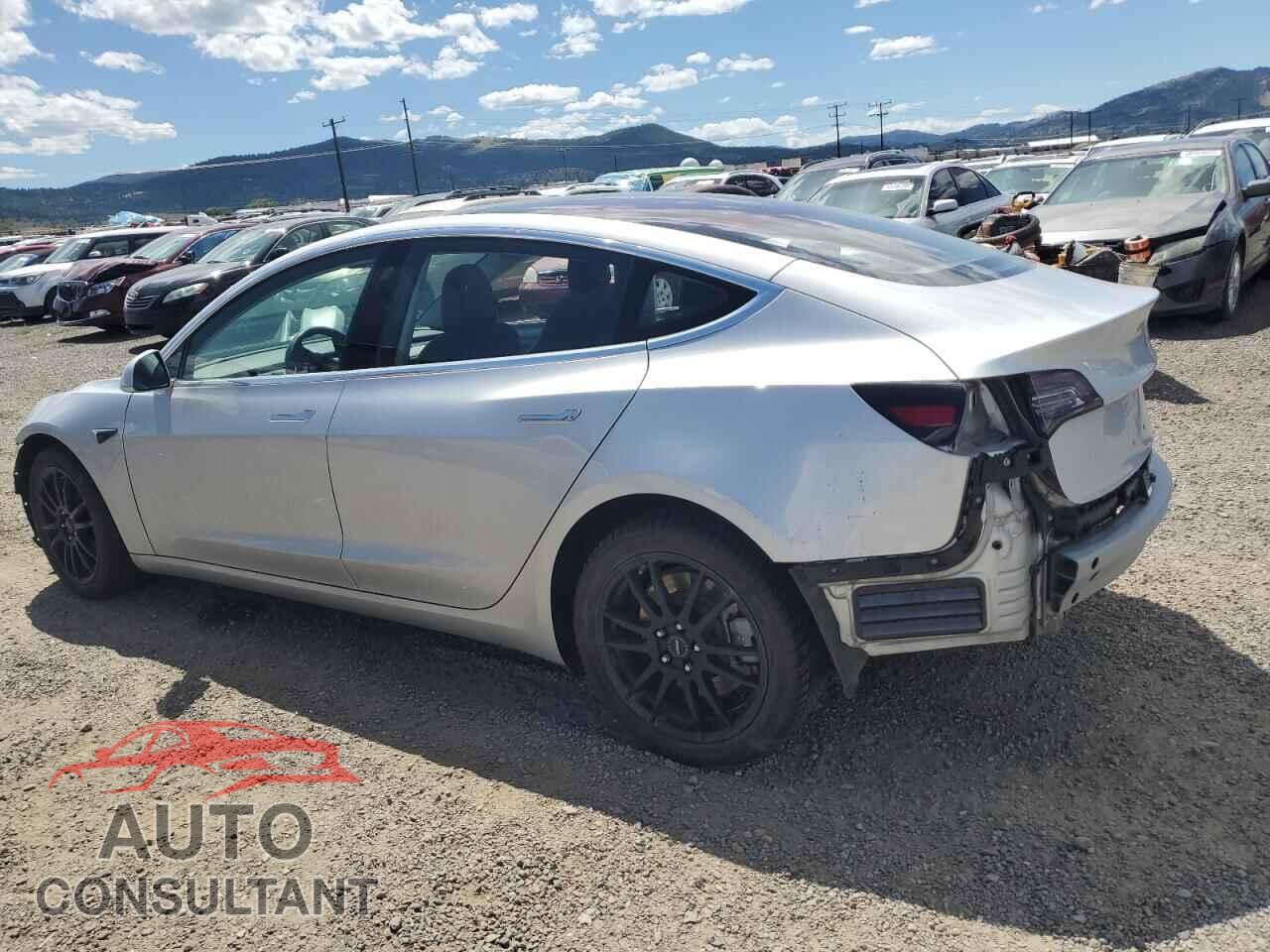 TESLA MODEL 3 2018 - 5YJ3E1EA7JF031626
