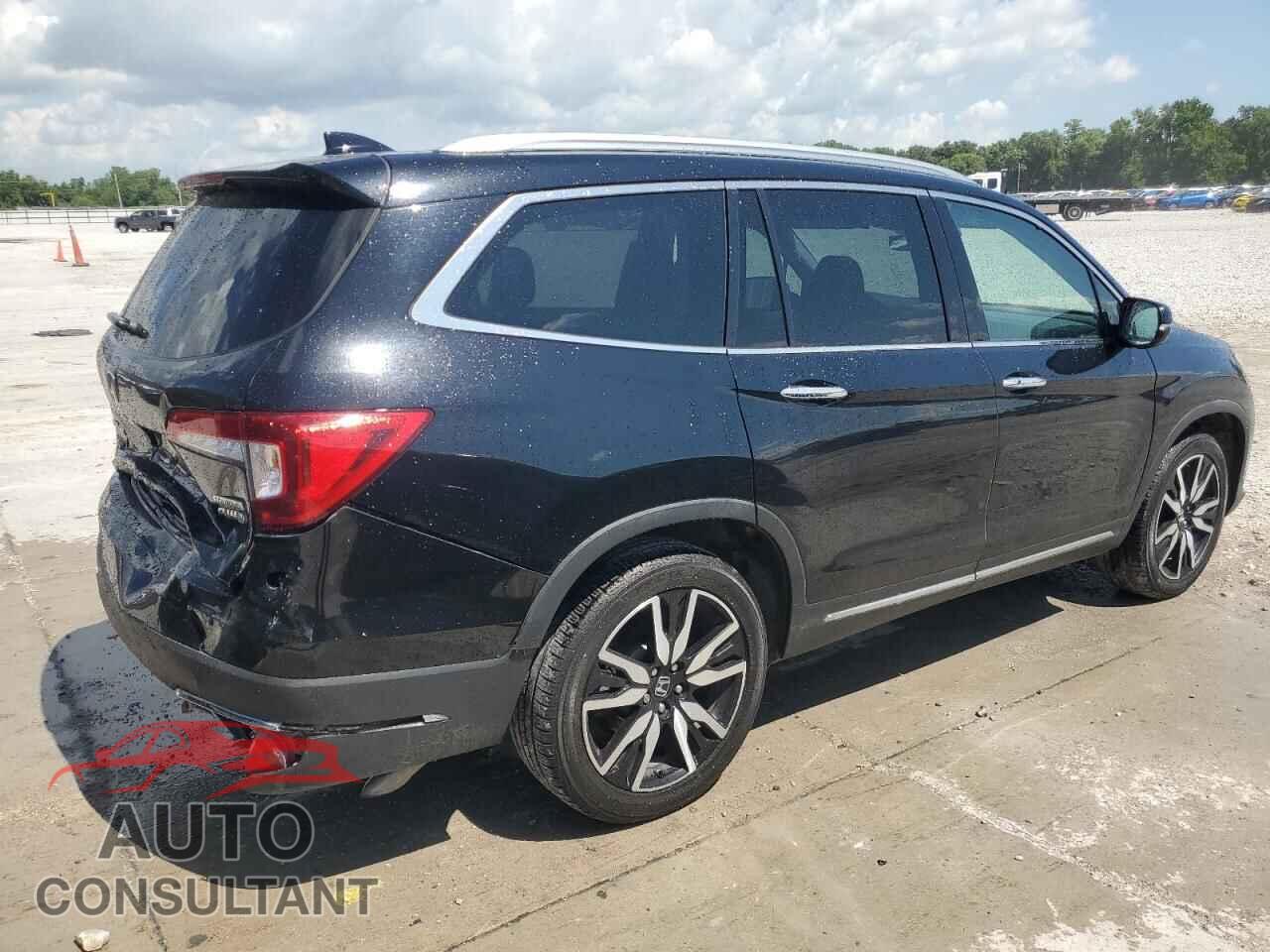 HONDA PILOT 2019 - 5FNYF6H91KB012041