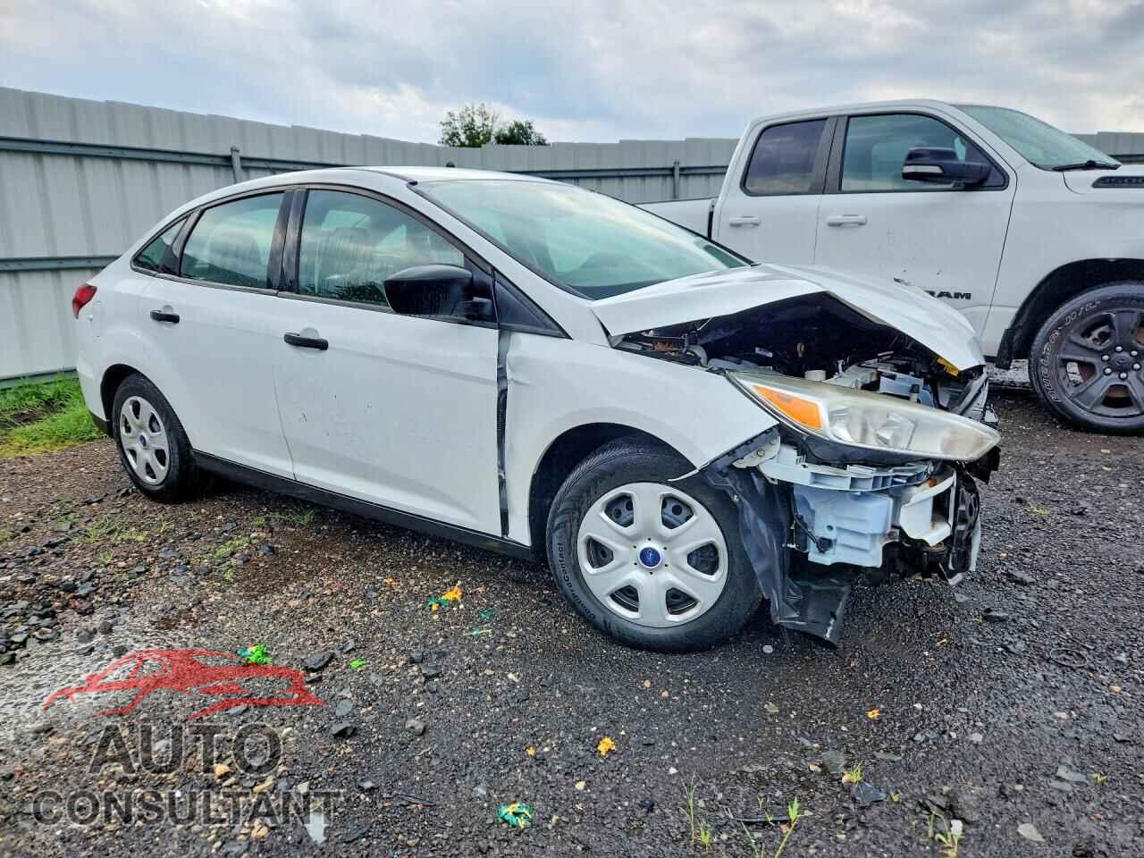 FORD FOCUS 2017 - 1FADP3E21HL311607