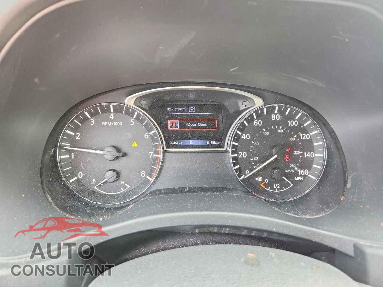NISSAN PATHFINDER 2020 - 5N1DR2AM5LC621205