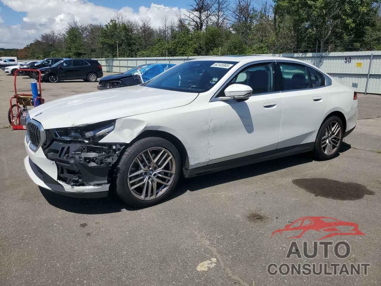 BMW 5 SERIES 2024 - WBA53FJ01RCP92828