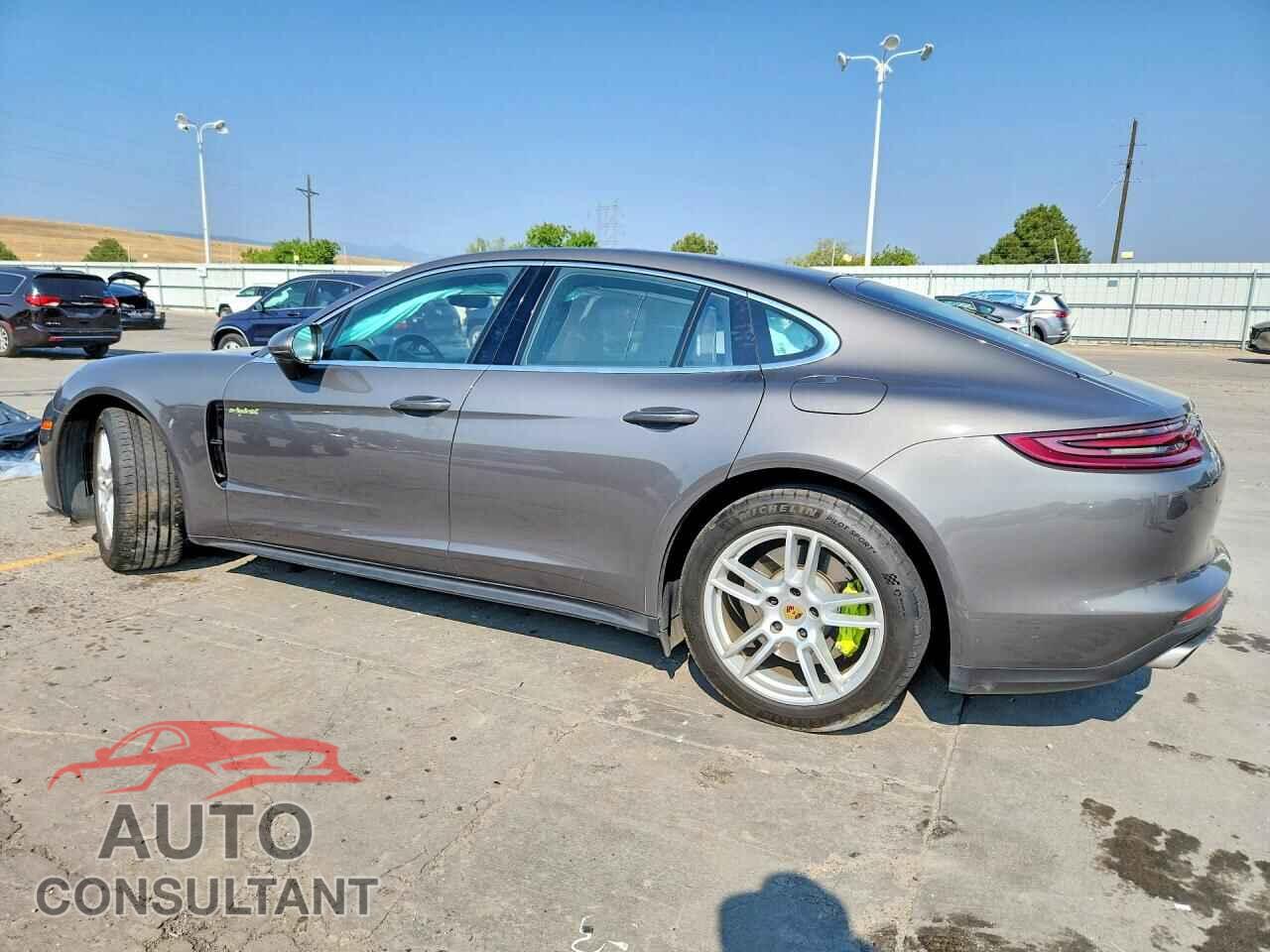 PORSCHE PANAMERA 2018 - WP0AE2A77JL127647