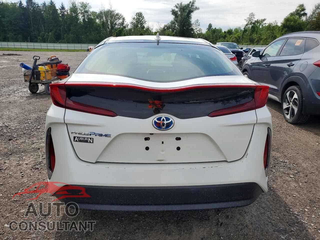 TOYOTA PRIUS 2017 - JTDKARFP9H3042207
